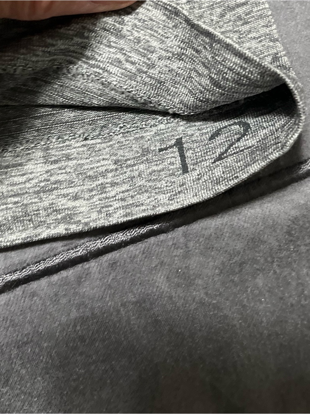 Lululemon Swiftly Tech Short Sleeve 2.0, size 12, Slate / White - Picture 9 of 11
